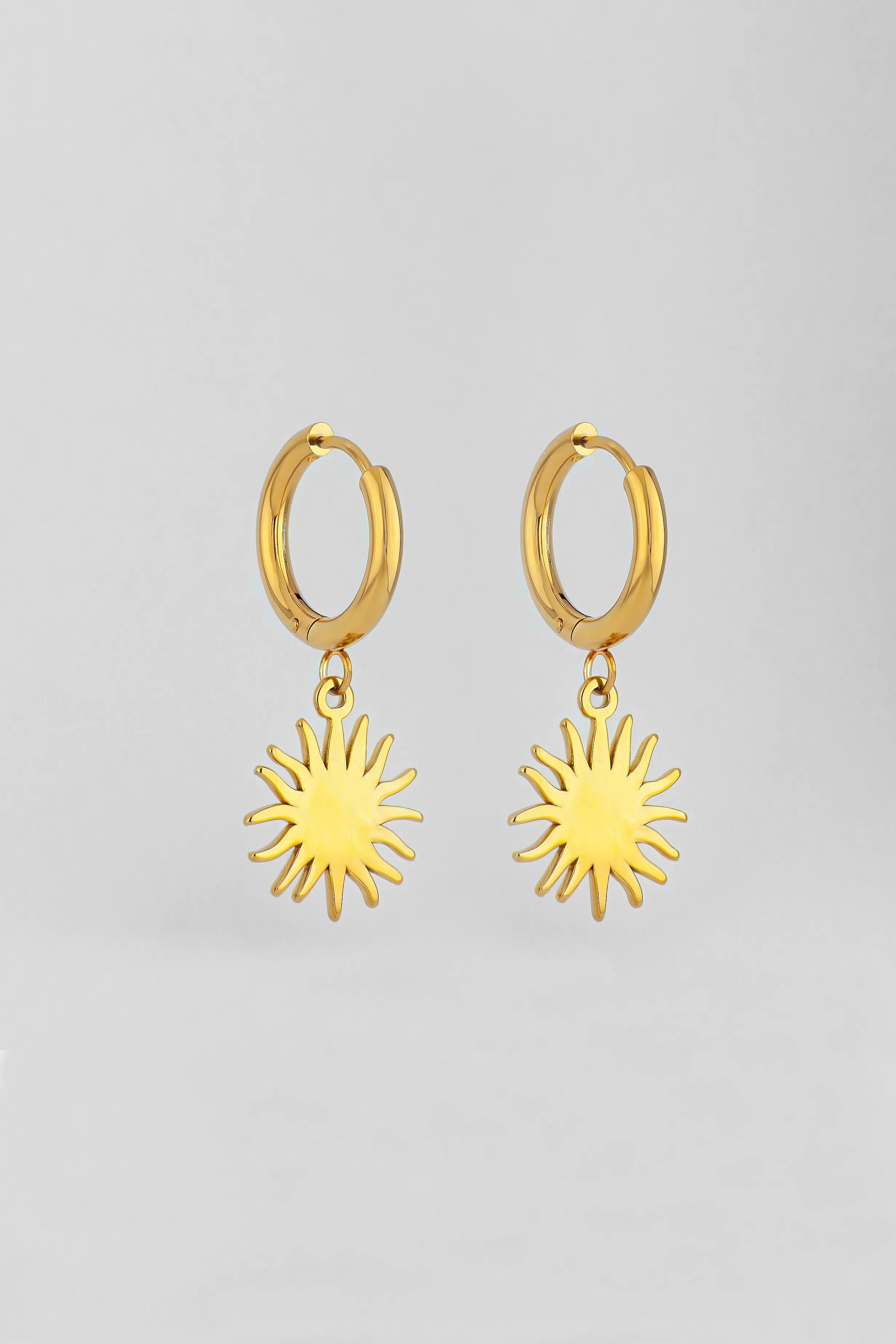 HOOP EARRINGS WITH SUN PENDANT превью 2