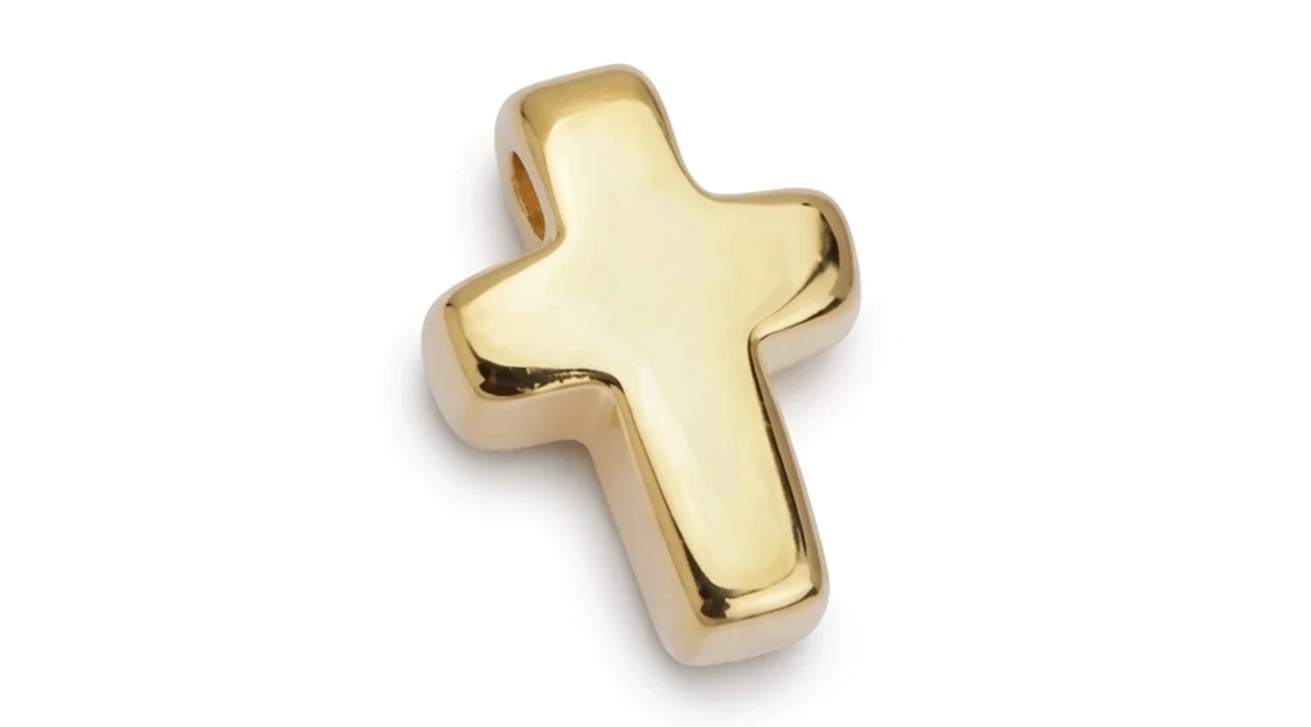 Croix collier : signification, histoire, styles et symbolisme au-dela de la religion