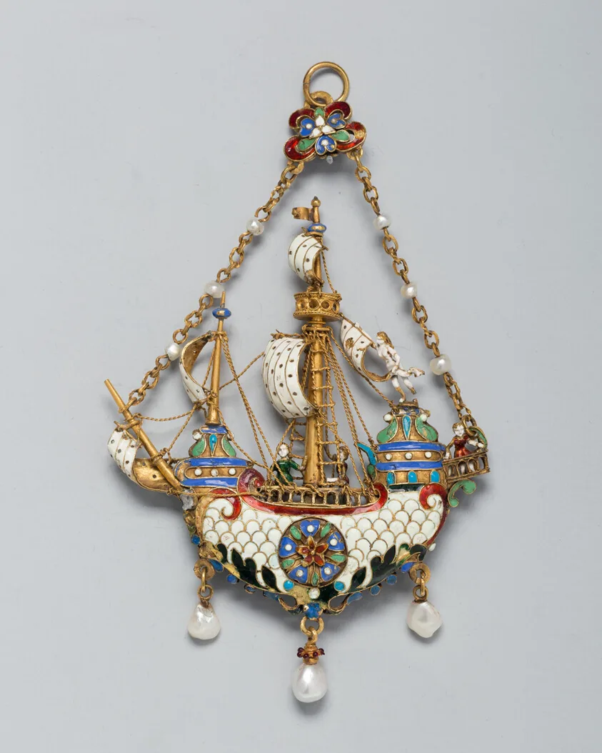 Pendentif en forme de navire