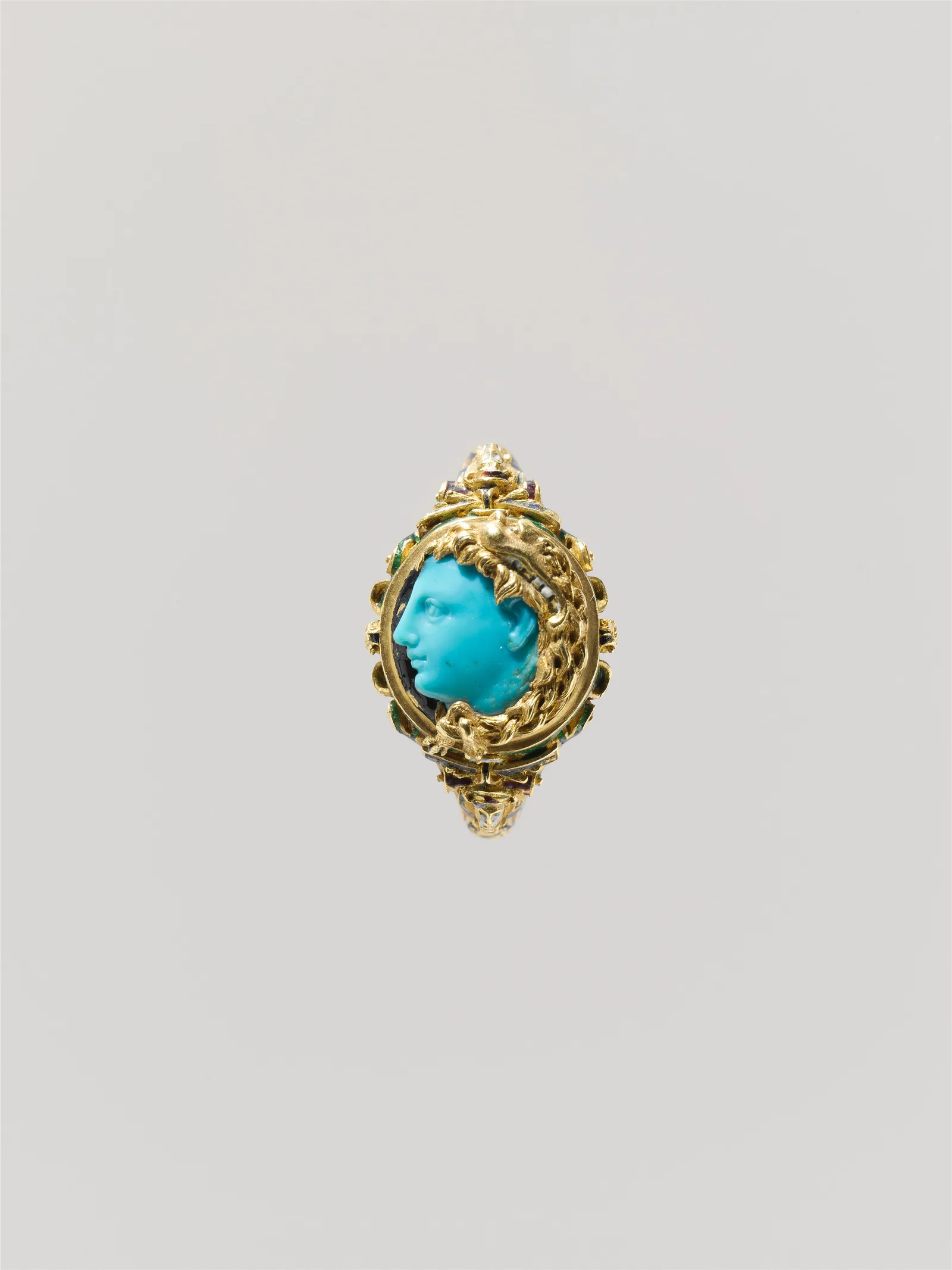 Europäischer goldener Ring aus der Mitte des 16. Jahrhunderts mit einer geschnitzten Kamee aus Türkis