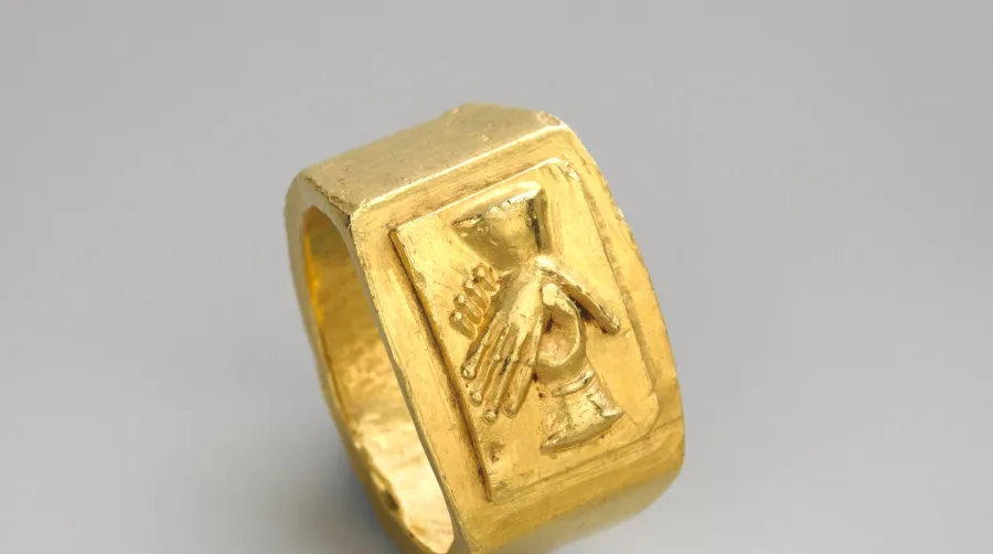 Midi Ring (Knuckle Ring): How to Wear a Ring on the Upper Phalanx So It Will Not Spin or Slip Off