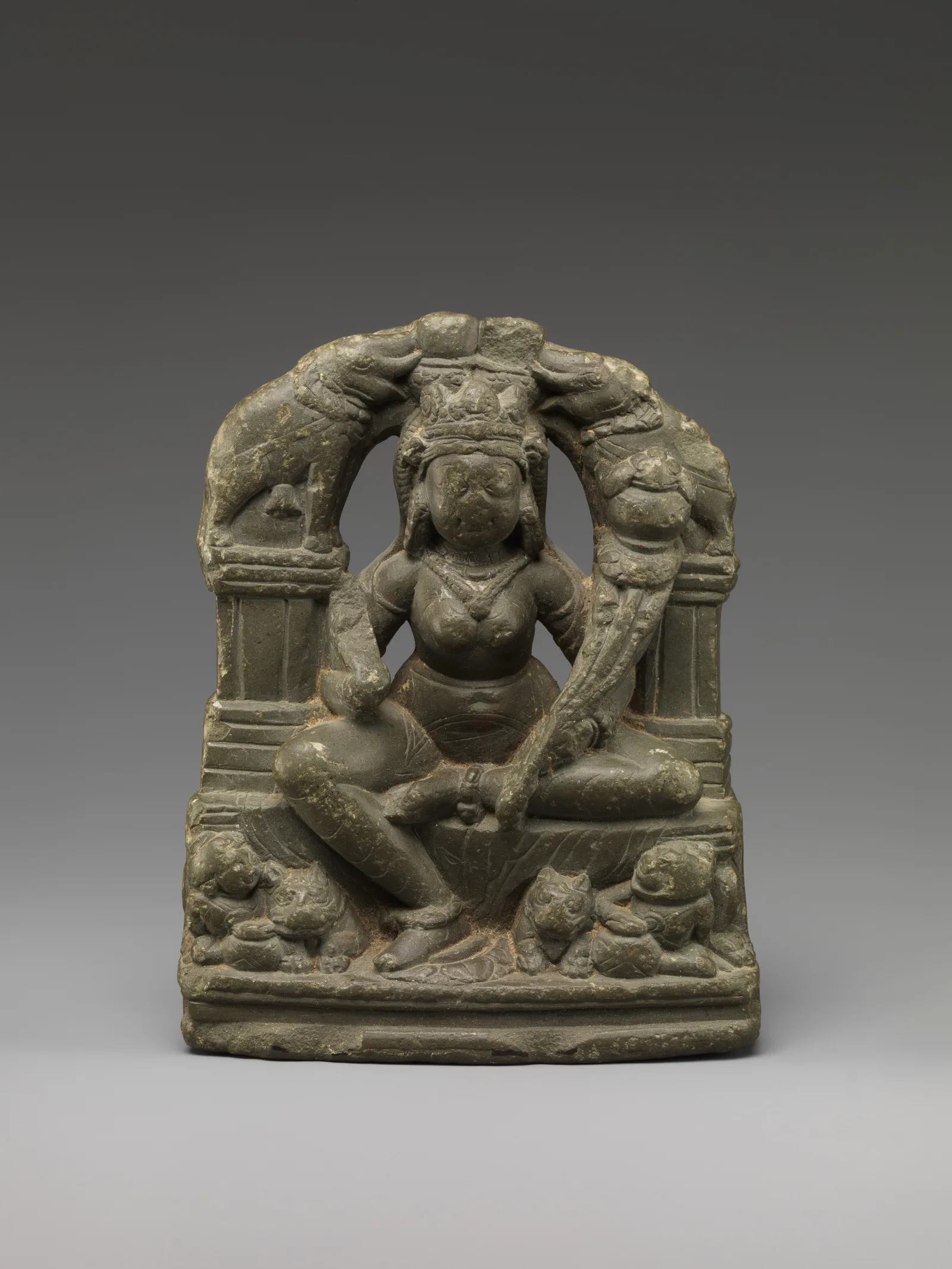 Lakshmi im Schmuck: Goettin des Reichtums, der Fuelle, des Gluecks und der Schoenheit
