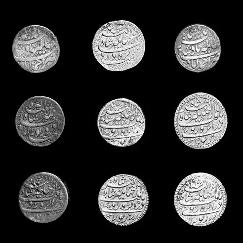 Группа золотых монет с изображениями зодиакальных знаков Овна, Льва, Рыб, Тельца и Козерога, начало XVII века