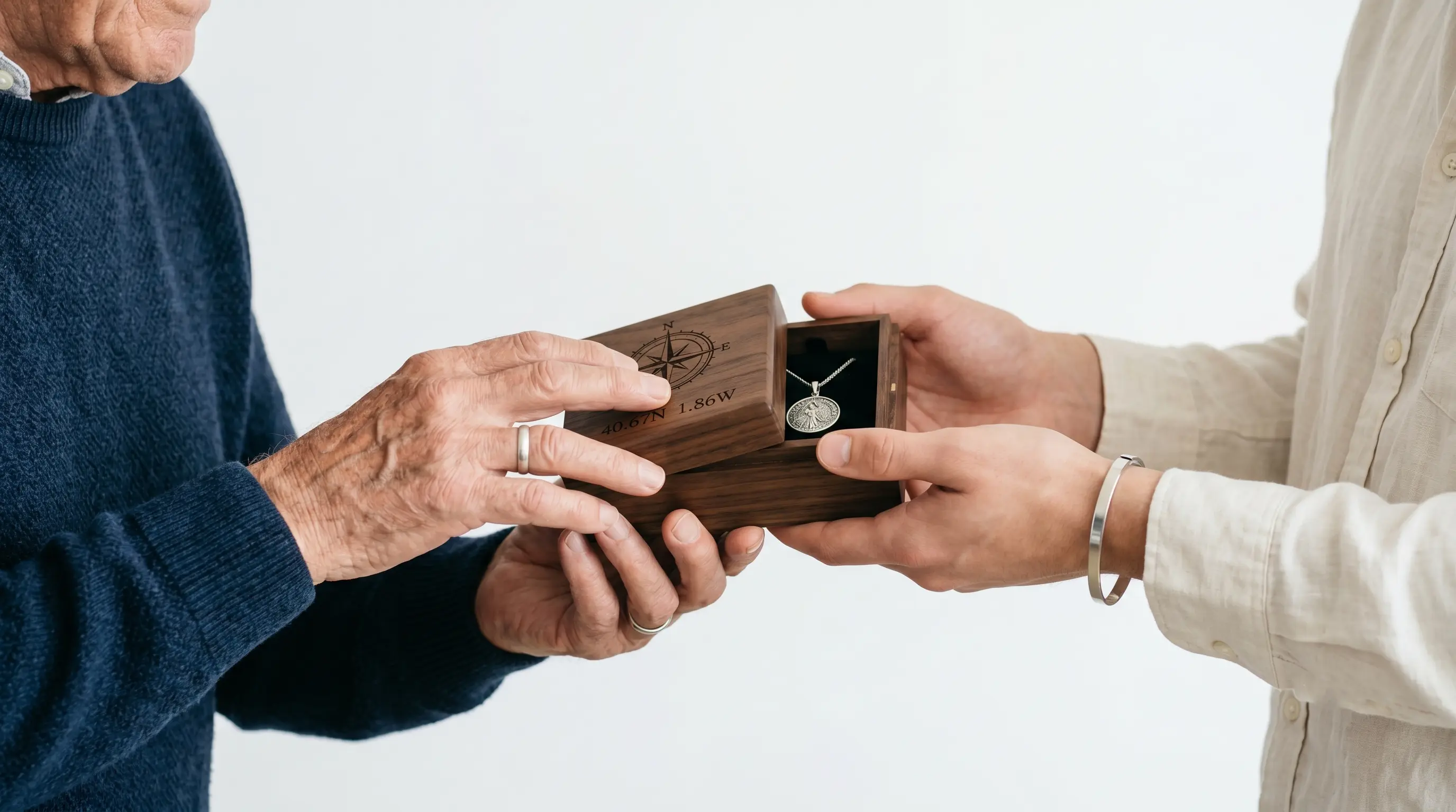 Cosa regalare al nonno: un gioiello come segno del legame tra le generazioni