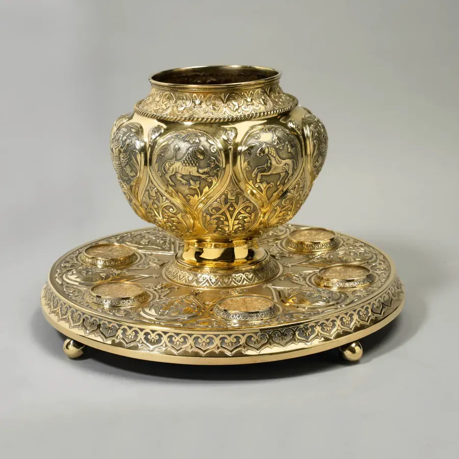 Vergoldete Silber-Bratina mit Untersatz und Tscharken, Russland, 1884