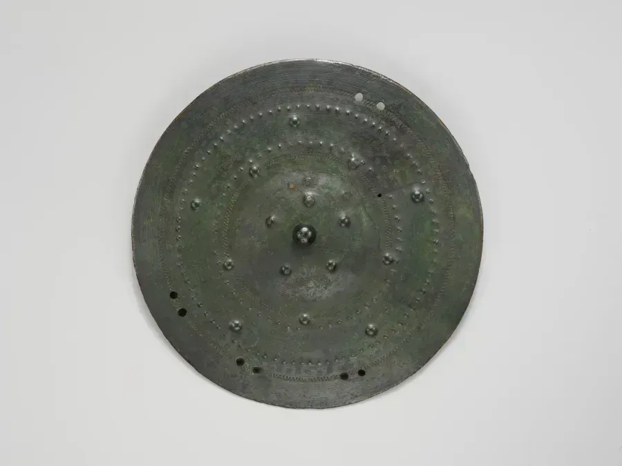 Bronzener Schildbuckel, italische Arbeit aus dem 7. Jahrhundert v. Chr., Metropolitan Museum
