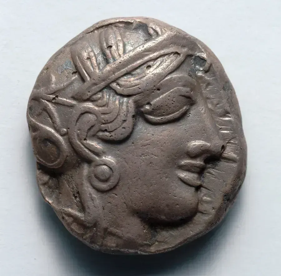 Athenische Tetradrachme aus dem 5. Jahrhundert v. Chr., Vorderseite mit dem Kopf der Athene