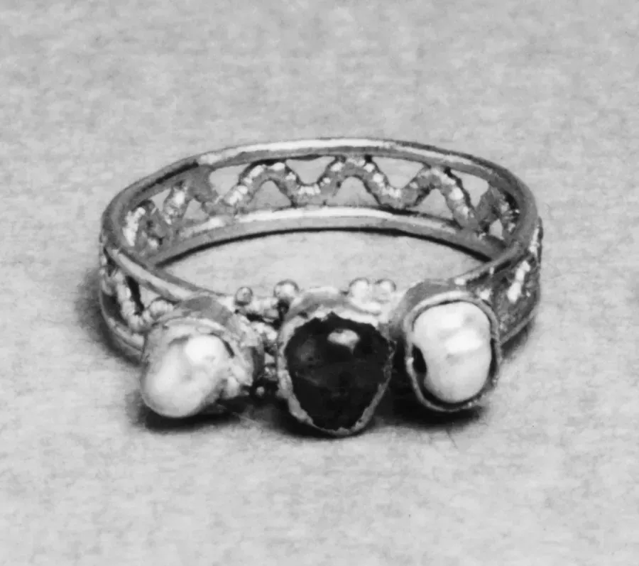 Byzantinischer Ring aus dem 7. Jahrhundert, Gold