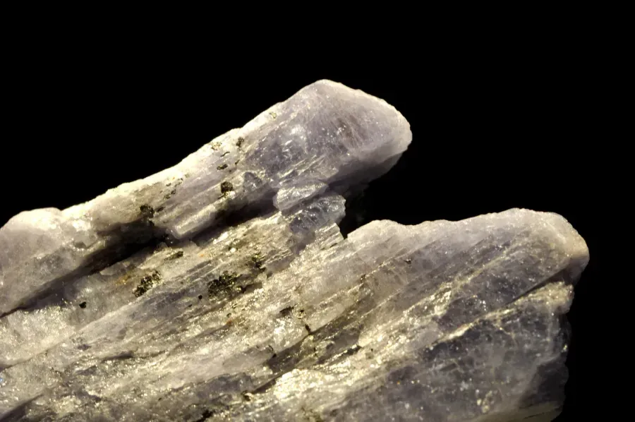 Tanzanite : la pierre bleue extraite en un seul endroit sur Terre