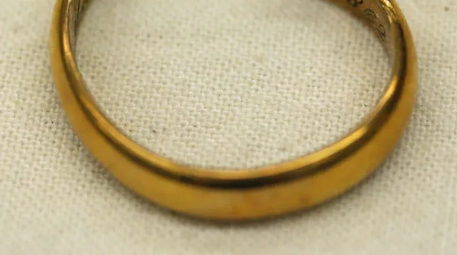 Titan im Schmuck: das Metall aus dem Weltraum, das fast unkaputtbar ist