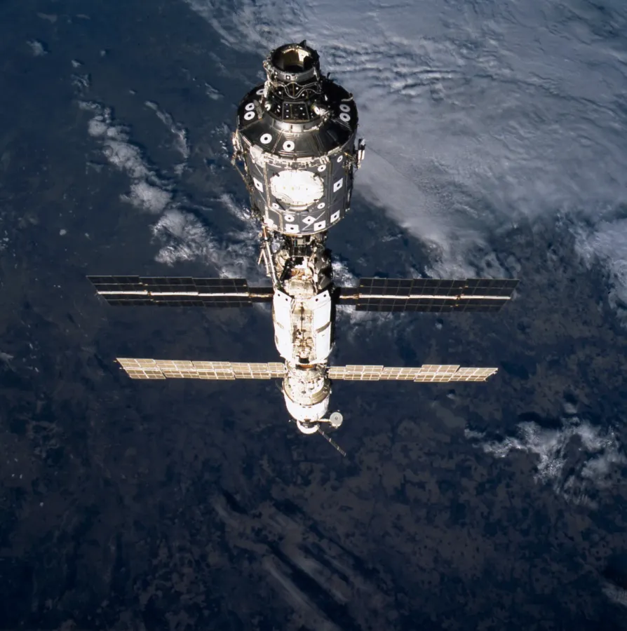 Unity-Zarya-Zvezda STS-106 (3)